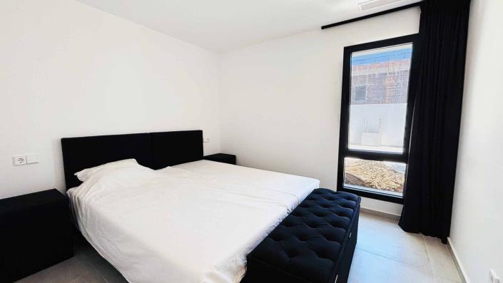 Image No.18-5 Bed Villa / Detached for sale