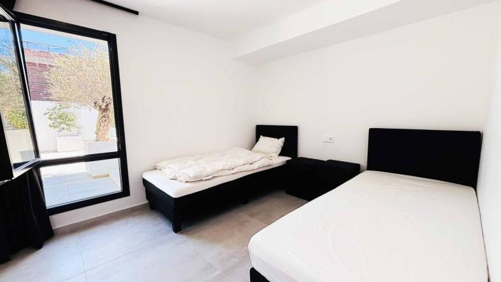 Image No.26-5 Bed Villa / Detached for sale