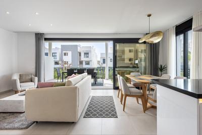 Image No.2-3 Bed Townhouse for sale