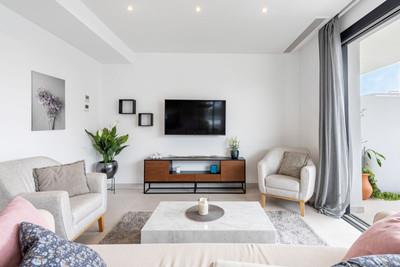 Image No.8-3 Bed Townhouse for sale