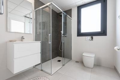 Image No.19-3 Bed Townhouse for sale