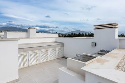 Image No.21-3 Bed Townhouse for sale