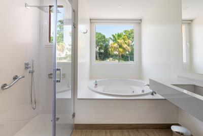 13-5fd73dea700db77384c091ca9818b1a9