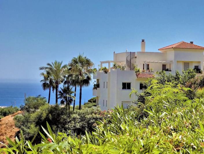 Image No.11-3 Bed Apartment for sale