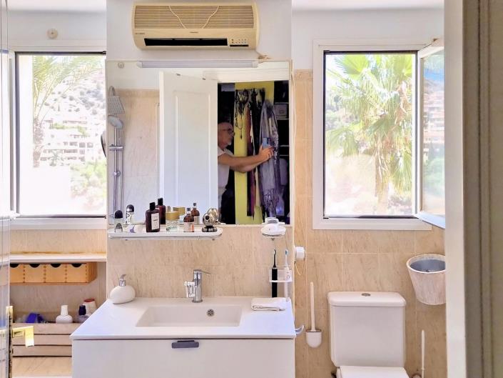 Image No.18-3 Bed Apartment for sale