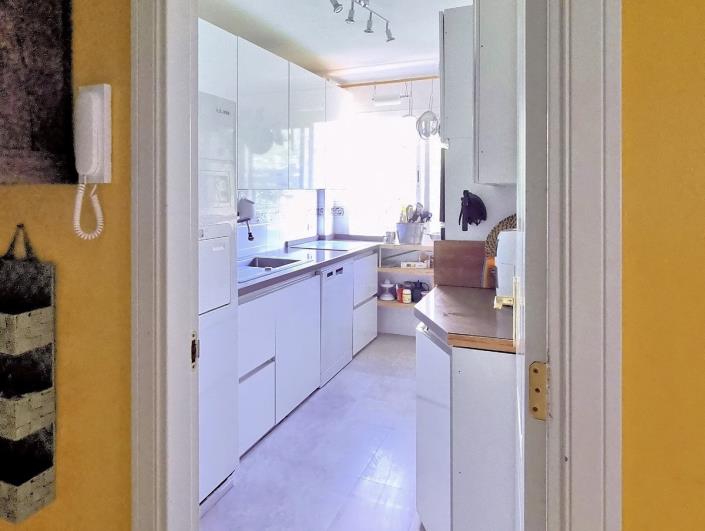 Image No.37-3 Bed Apartment for sale