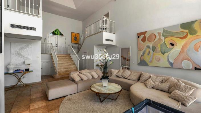 Image No.6-3 Bed Villa / Detached for sale