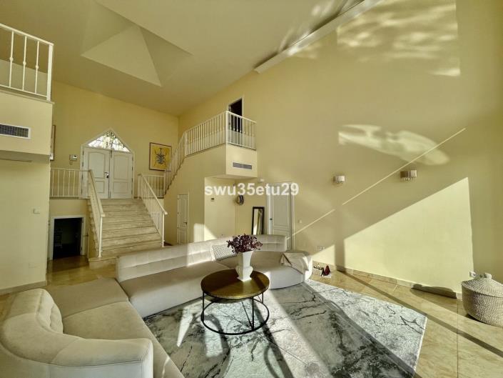 Image No.15-3 Bed Villa / Detached for sale