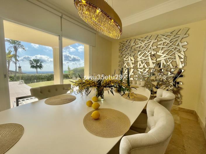 Image No.16-3 Bed Villa / Detached for sale