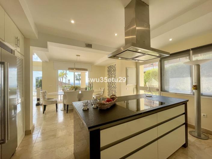 Image No.18-3 Bed Villa / Detached for sale