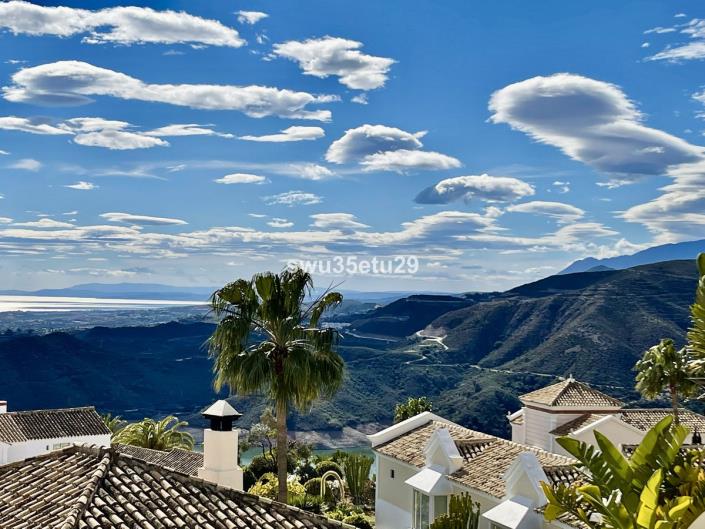 Image No.20-3 Bed Villa / Detached for sale