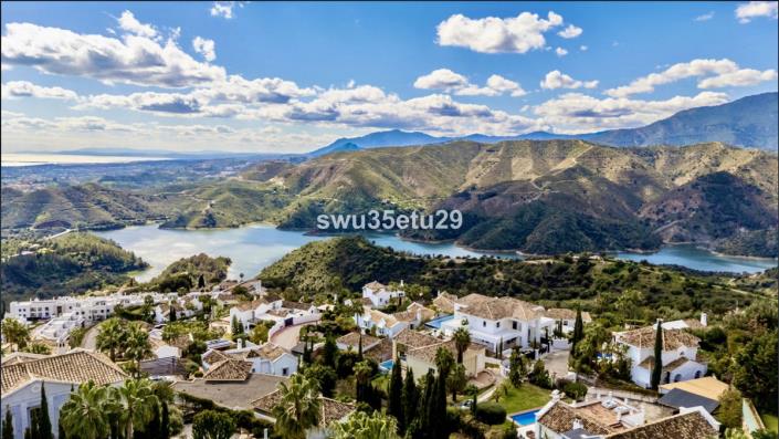 Image No.27-3 Bed Villa / Detached for sale