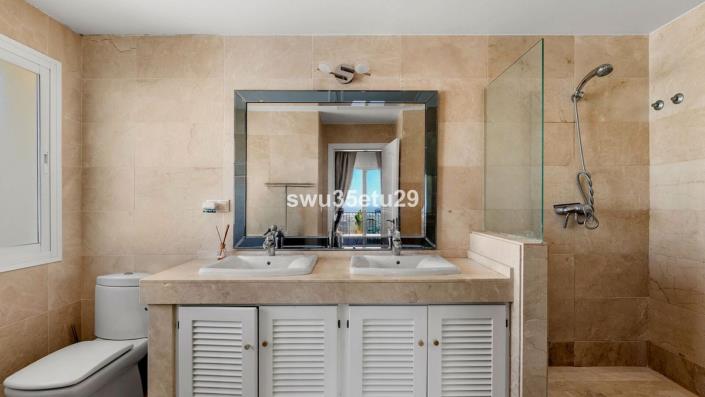 Image No.32-3 Bed Villa / Detached for sale