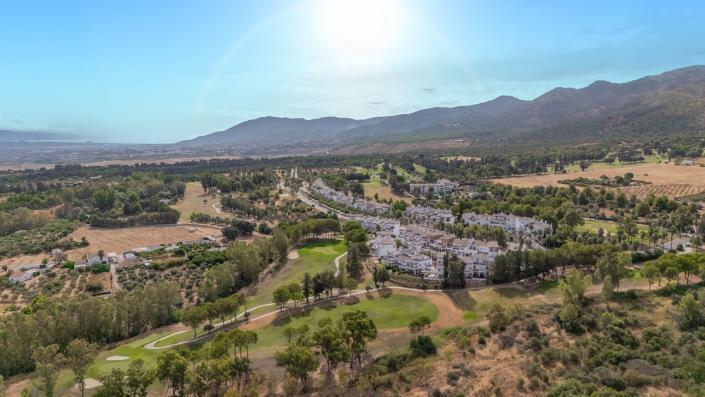 Image No.3-4 Bed Townhouse for sale