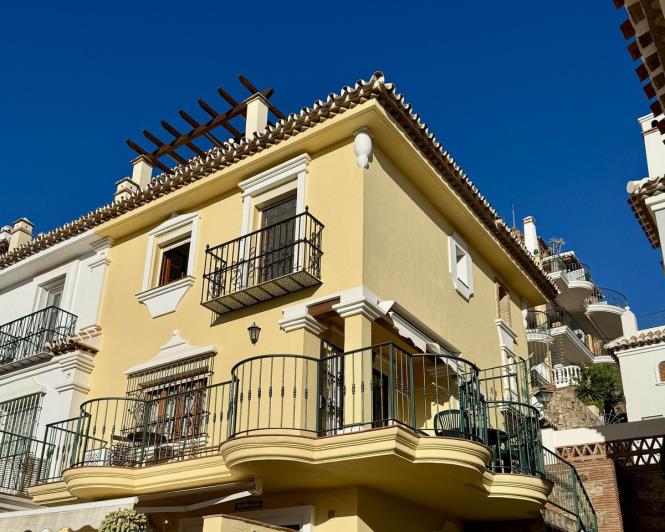 Image No.7-2 Bed Townhouse for sale