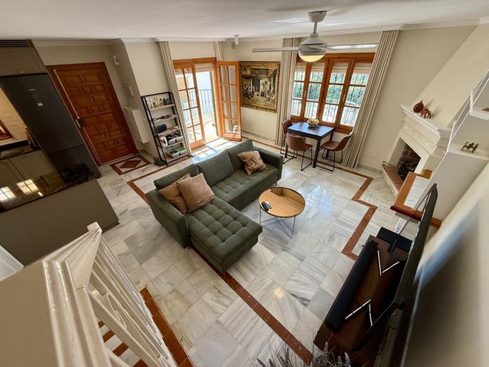 Image No.9-2 Bed Townhouse for sale