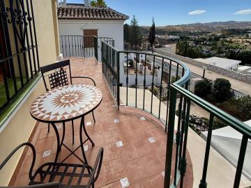 14-d70dc3102c00d7be0e872dfe1c1f86d7