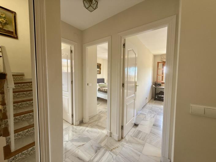 Image No.19-2 Bed Townhouse for sale