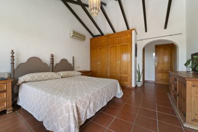 14-d70dc3102c00d7be0e872dfe1c1f86d7