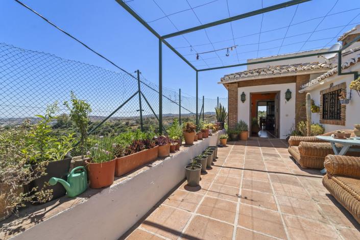 Image No.39-5 Bed Villa / Detached for sale