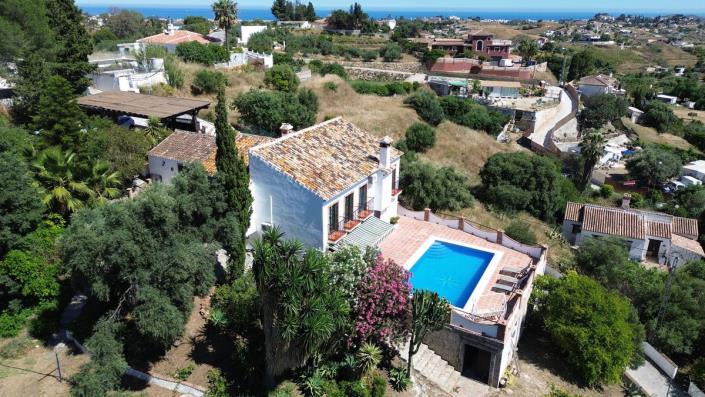 Image No.56-5 Bed Villa / Detached for sale