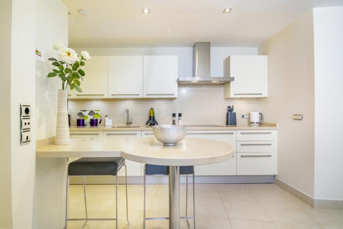 Image No.8-2 Bed Apartment for sale