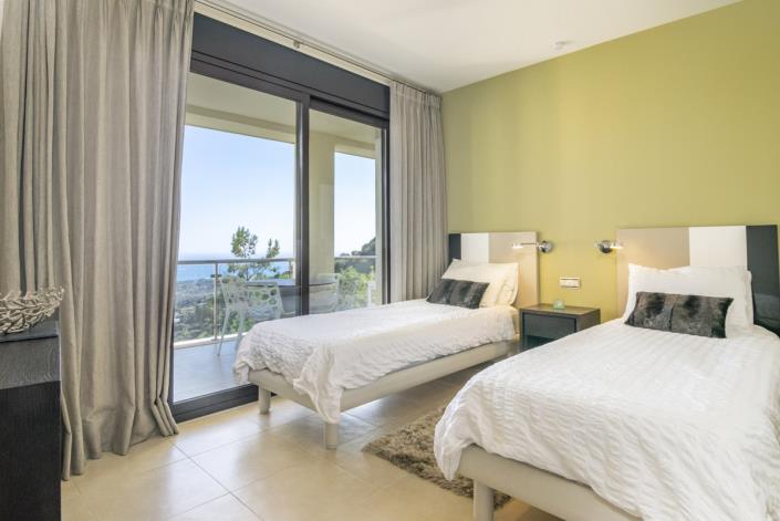 Image No.33-2 Bed Apartment for sale