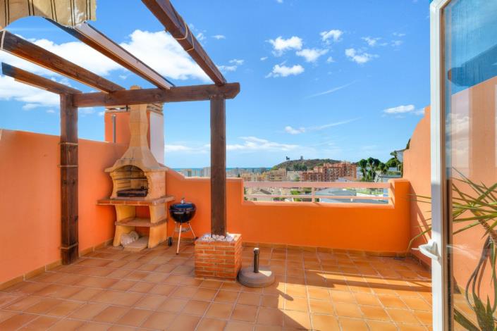 Image No.26-3 Bed Townhouse for sale