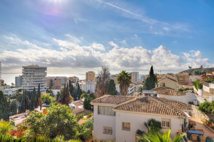 Image No.31-3 Bed Townhouse for sale