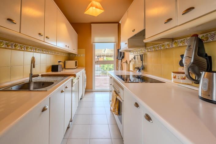 Image No.8-3 Bed Apartment for sale