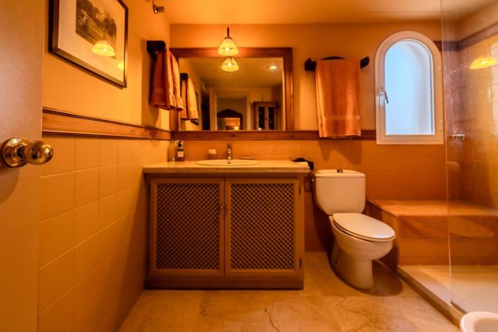 Image No.20-3 Bed Apartment for sale