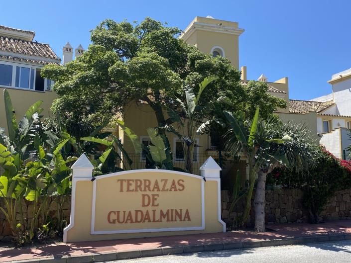 Image No.21-3 Bed Apartment for sale