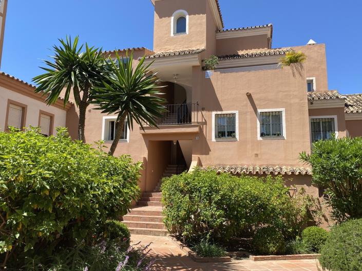 Image No.24-3 Bed Apartment for sale