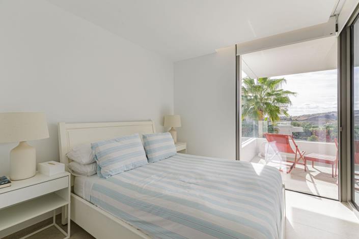 Image No.8-2 Bed Apartment for sale