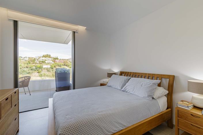 Image No.10-2 Bed Apartment for sale