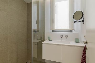 11-20939a0134ad724a8cb2a801094d15a4