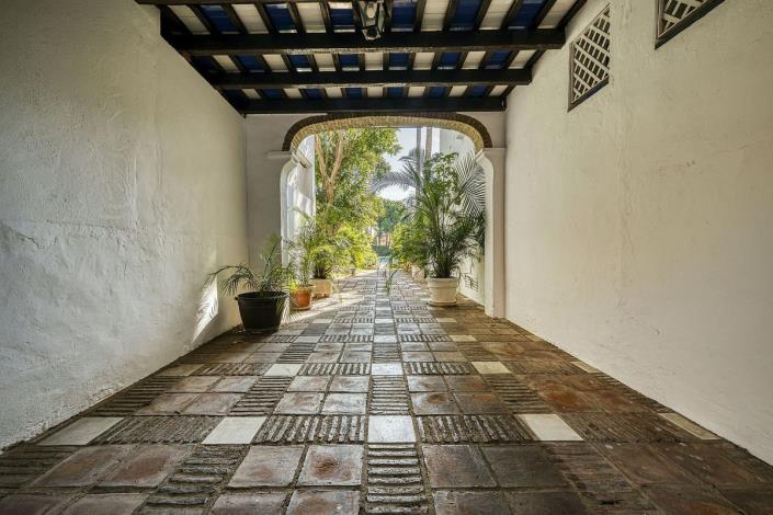 Image No.5-4 Bed Duplex for sale