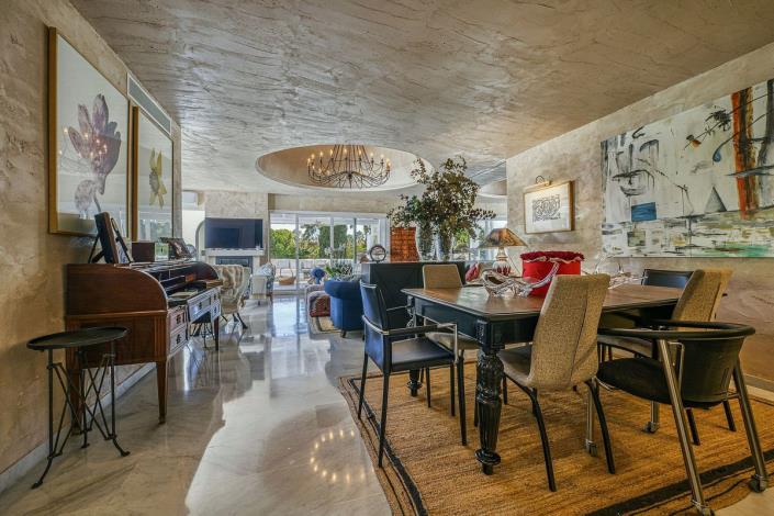 Image No.13-4 Bed Duplex for sale