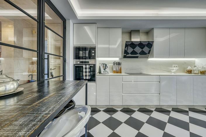 Image No.20-4 Bed Duplex for sale