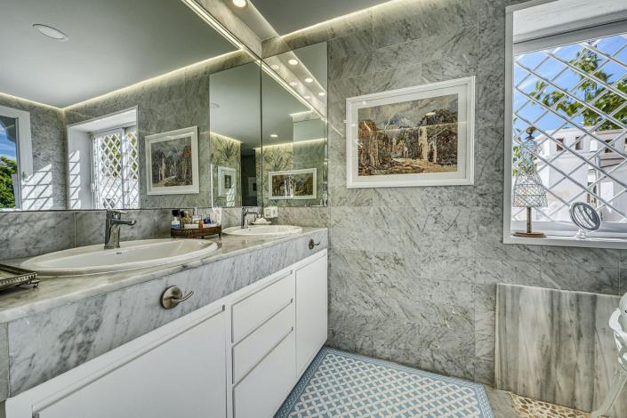 Image No.33-4 Bed Duplex for sale