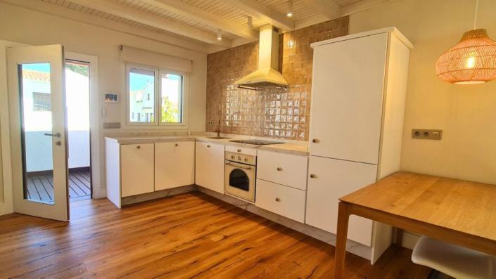 Image No.5-1 Bed Townhouse for sale