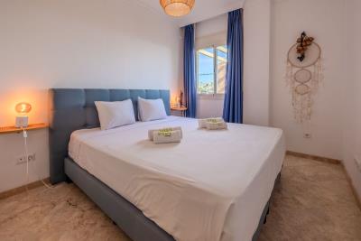 13-5fd73dea700db77384c091ca9818b1a9