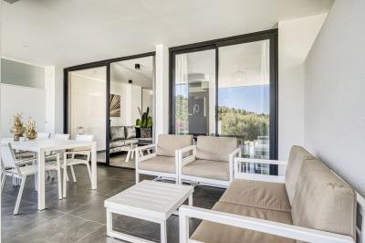 9-467d0cee5b725f3ef65f102a0c2e69c0