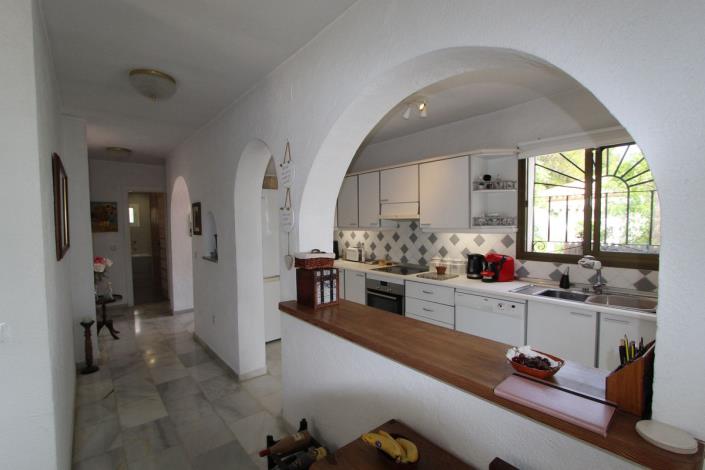 Image No.9-4 Bed Villa / Detached for sale