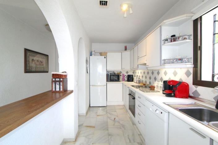 Image No.12-4 Bed Villa / Detached for sale