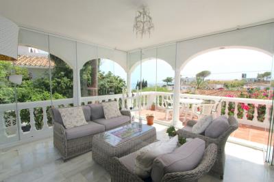 13-5fd73dea700db77384c091ca9818b1a9