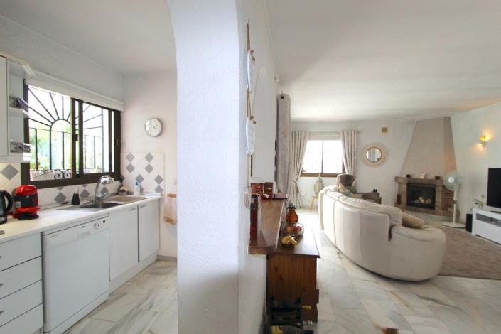 Image No.22-4 Bed Villa / Detached for sale