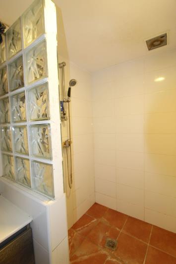 Image No.35-4 Bed Villa / Detached for sale