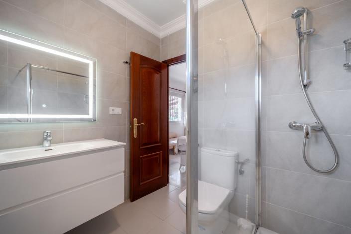 Image No.13-2 Bed Villa for sale