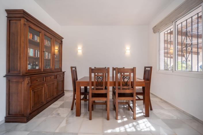 Image No.23-2 Bed Villa for sale